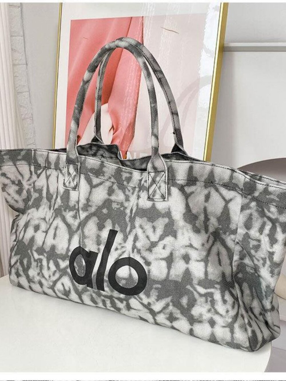 🍕ALO Yoga Grey Tie-Dye Iconic Shopper Tote Gym Bag
